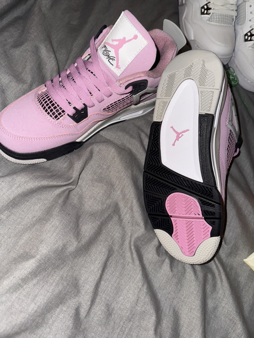 Air Jordan 4 Orchid - photo 4