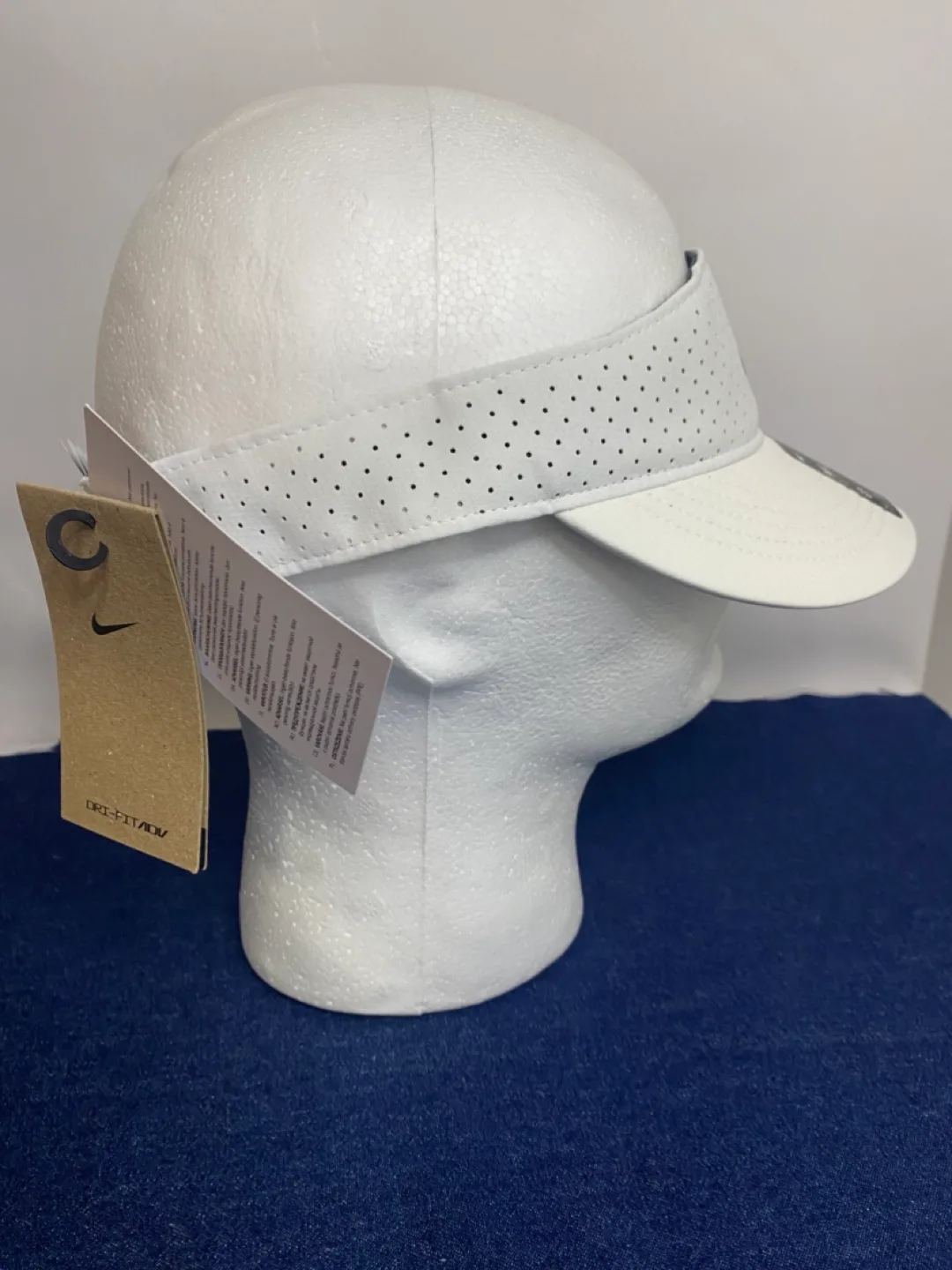 Nike Dri-FIT Ace Visor - White - Size M/L image indicator(3)