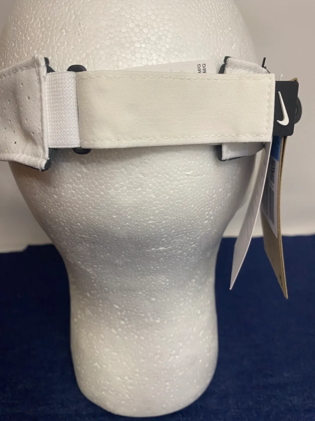 Nike Dri-FIT Ace Visor - White - Size M/L image indicator(4)