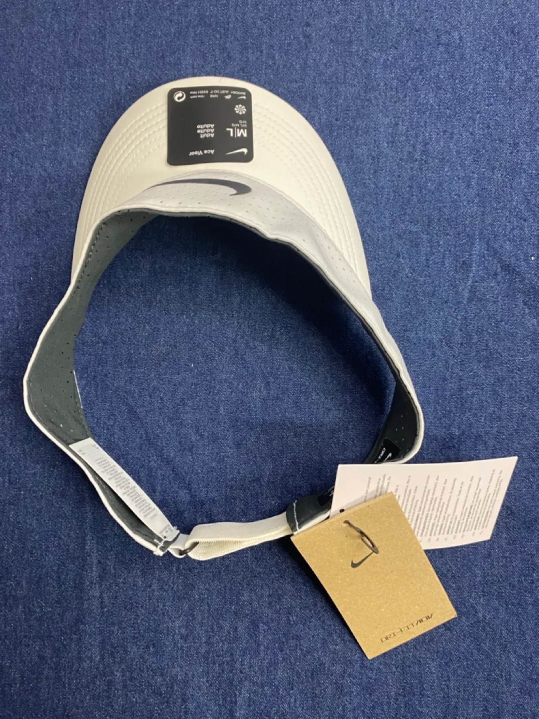 Nike Dri-FIT Ace Visor - White - Size M/L image indicator(8)