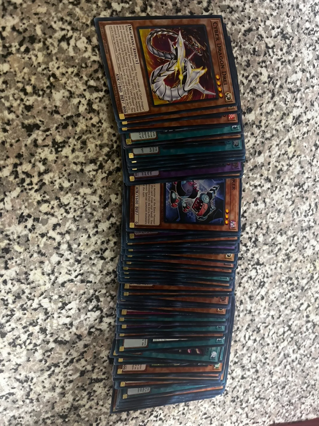 Yu-Gi-Oh! Card Lot - Bulk Cards image indicator(3)