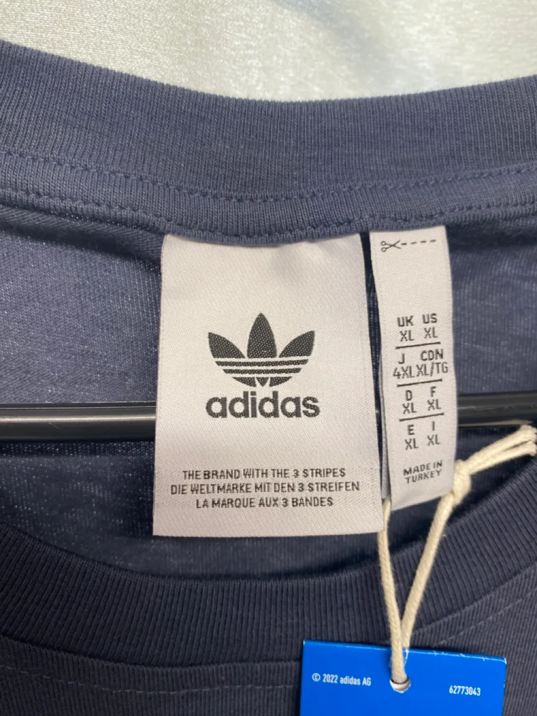 Adidas Trefoil Tee - Size XL - Dark Blue image indicator(4)