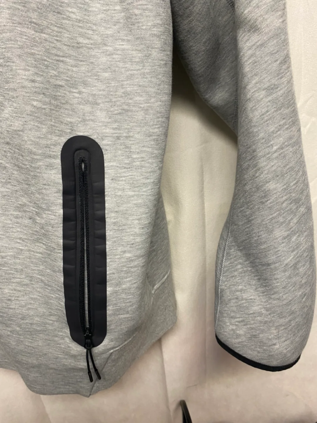 Nike Tech Fleece Full-Zip Hoodie - XXL image indicator(2)