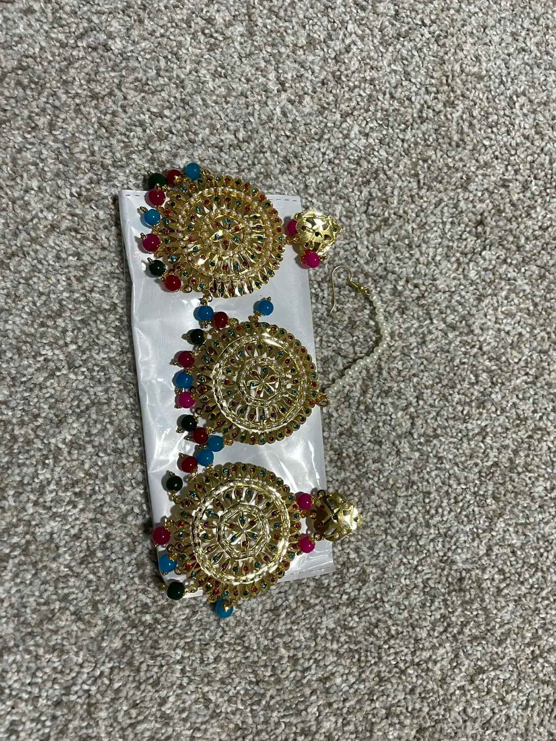 Gold-Tone Indian Jewellery Sets image indicator(2)