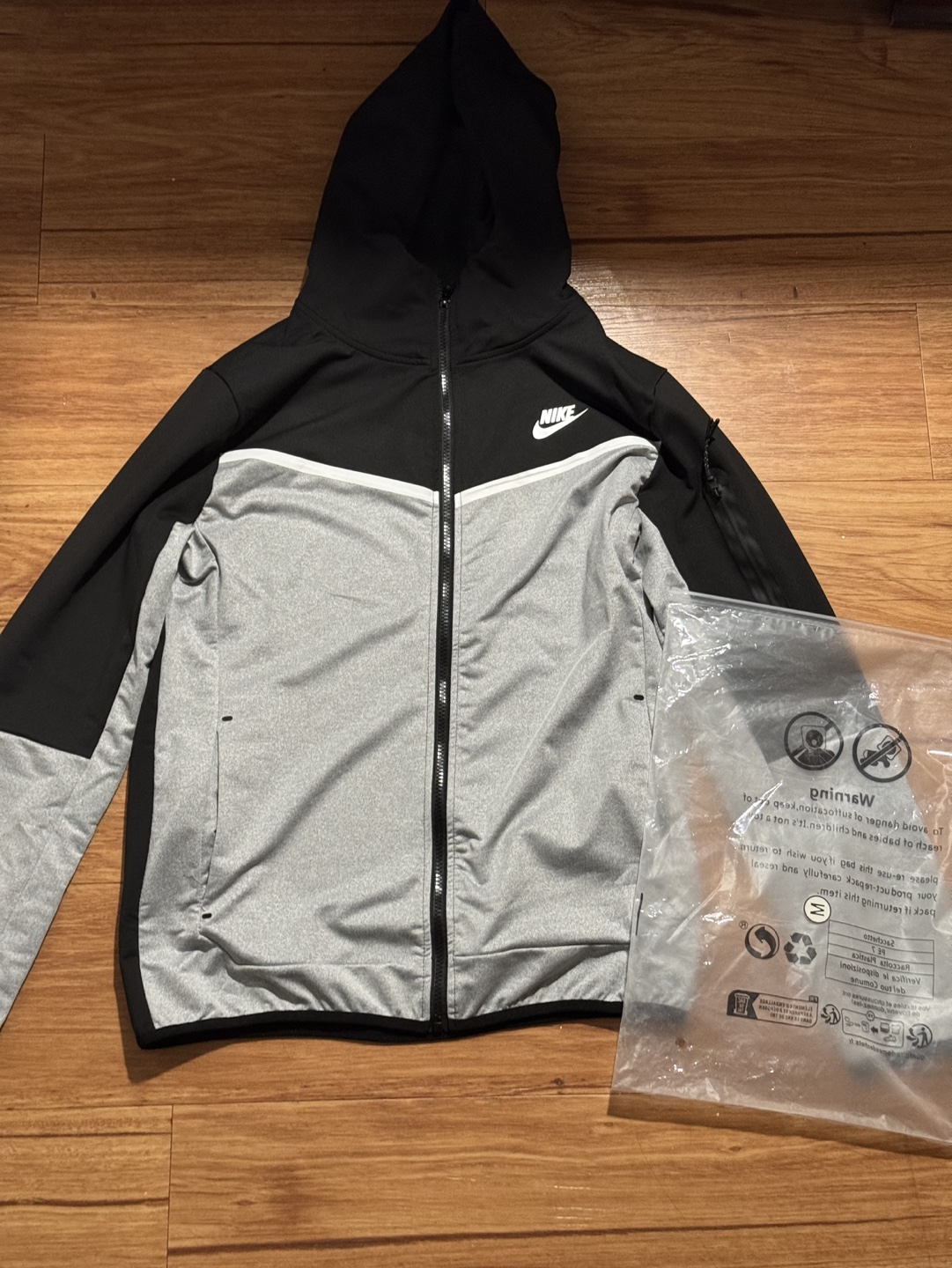 Nike tech