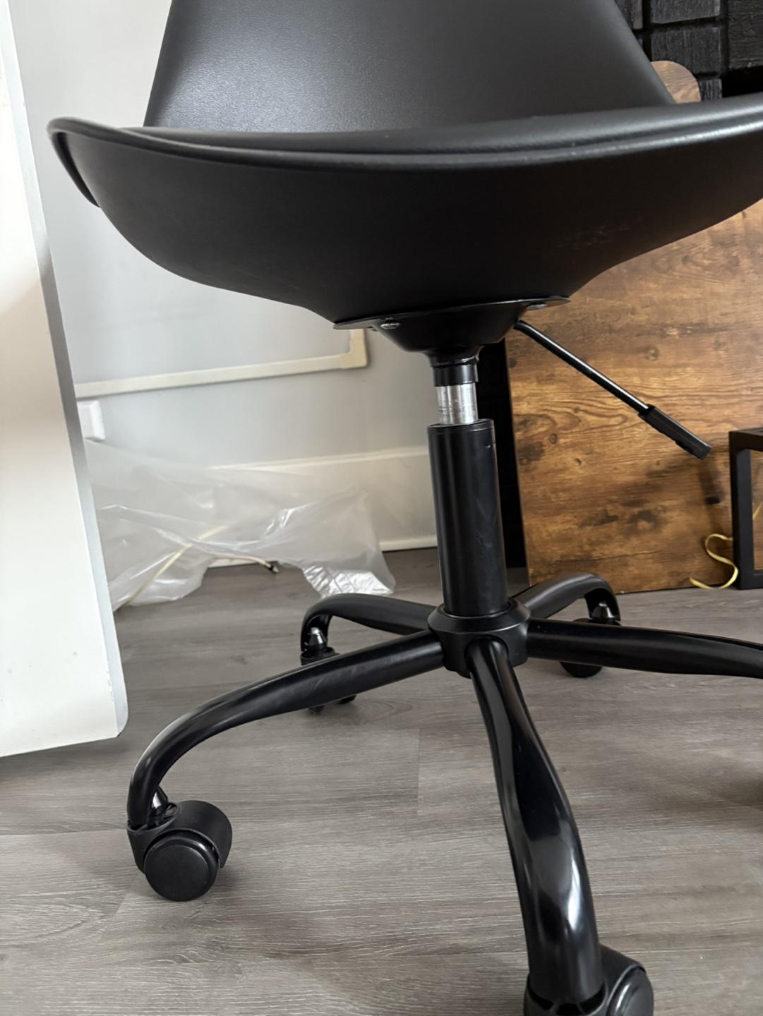 Black Rolling Desk Chair - photo 3