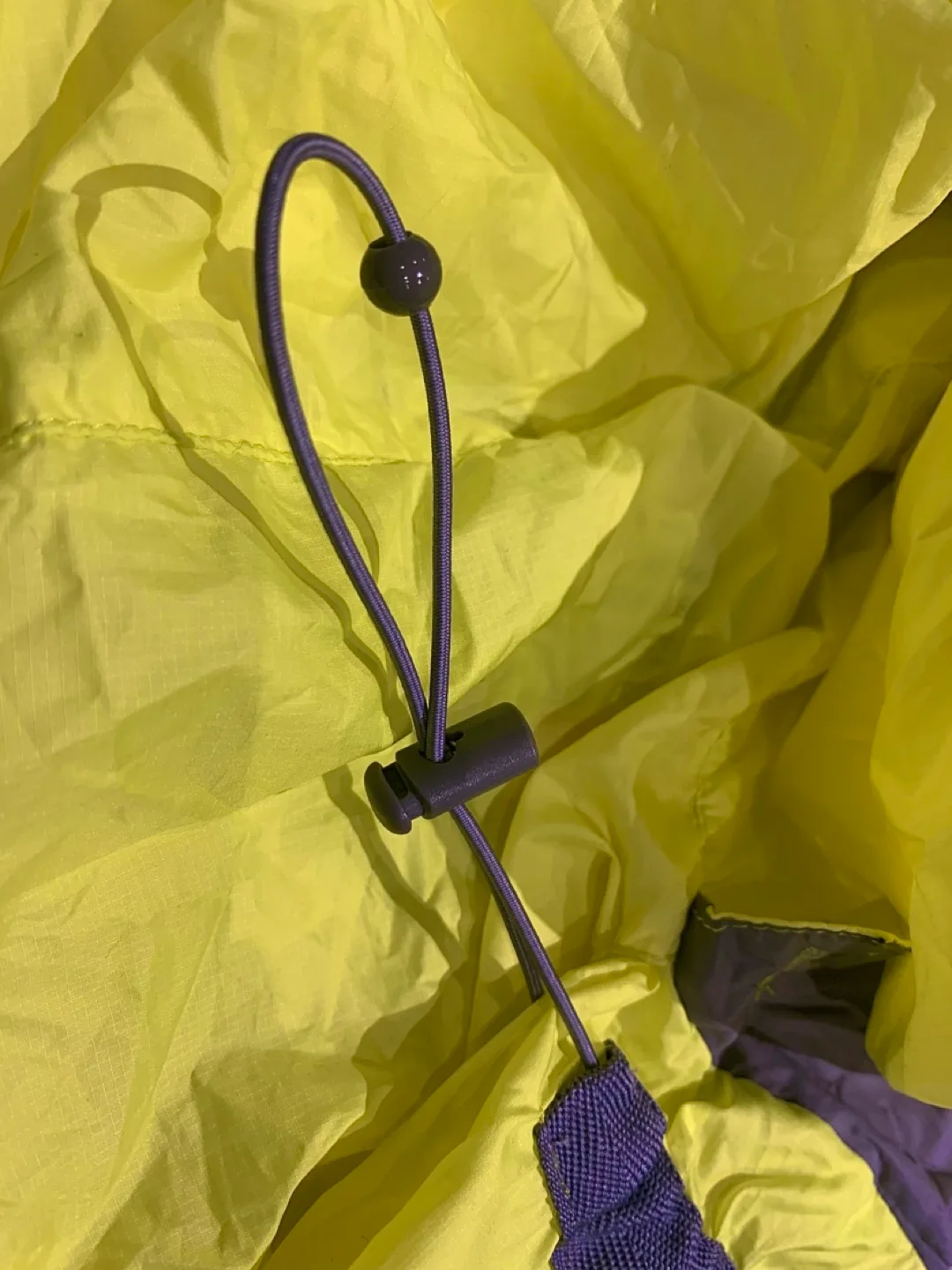 B'Twin Cycling Jacket - Neon Yellow image indicator(8)