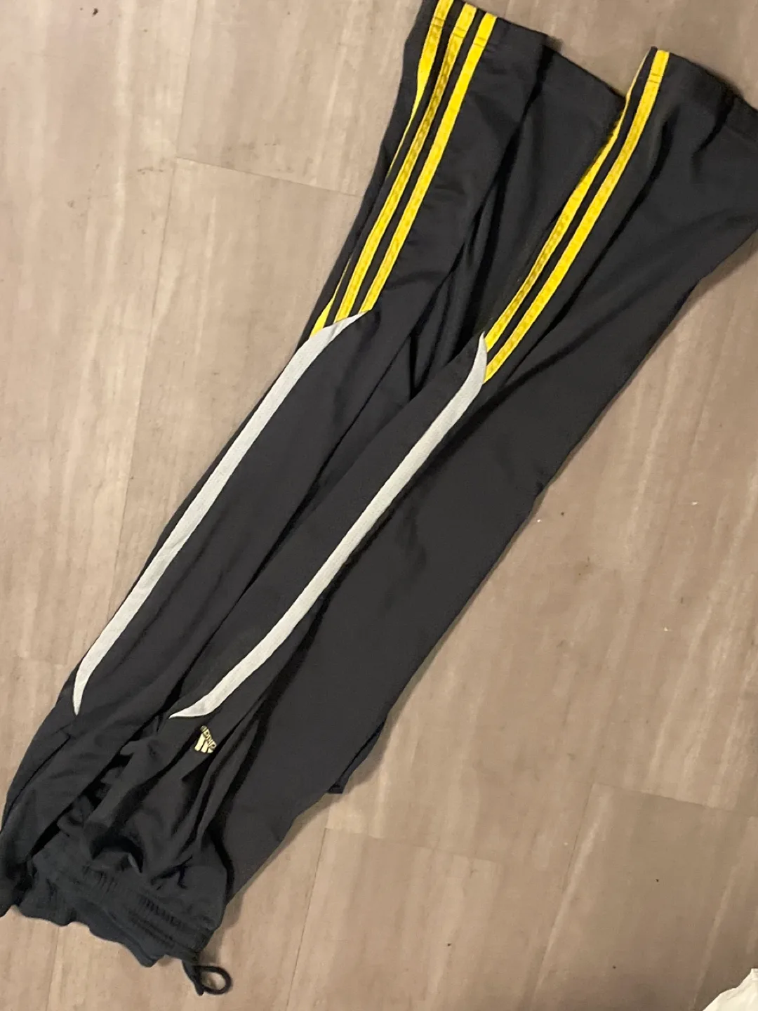 Lot$ Assorted new / used Items image indicator(9)