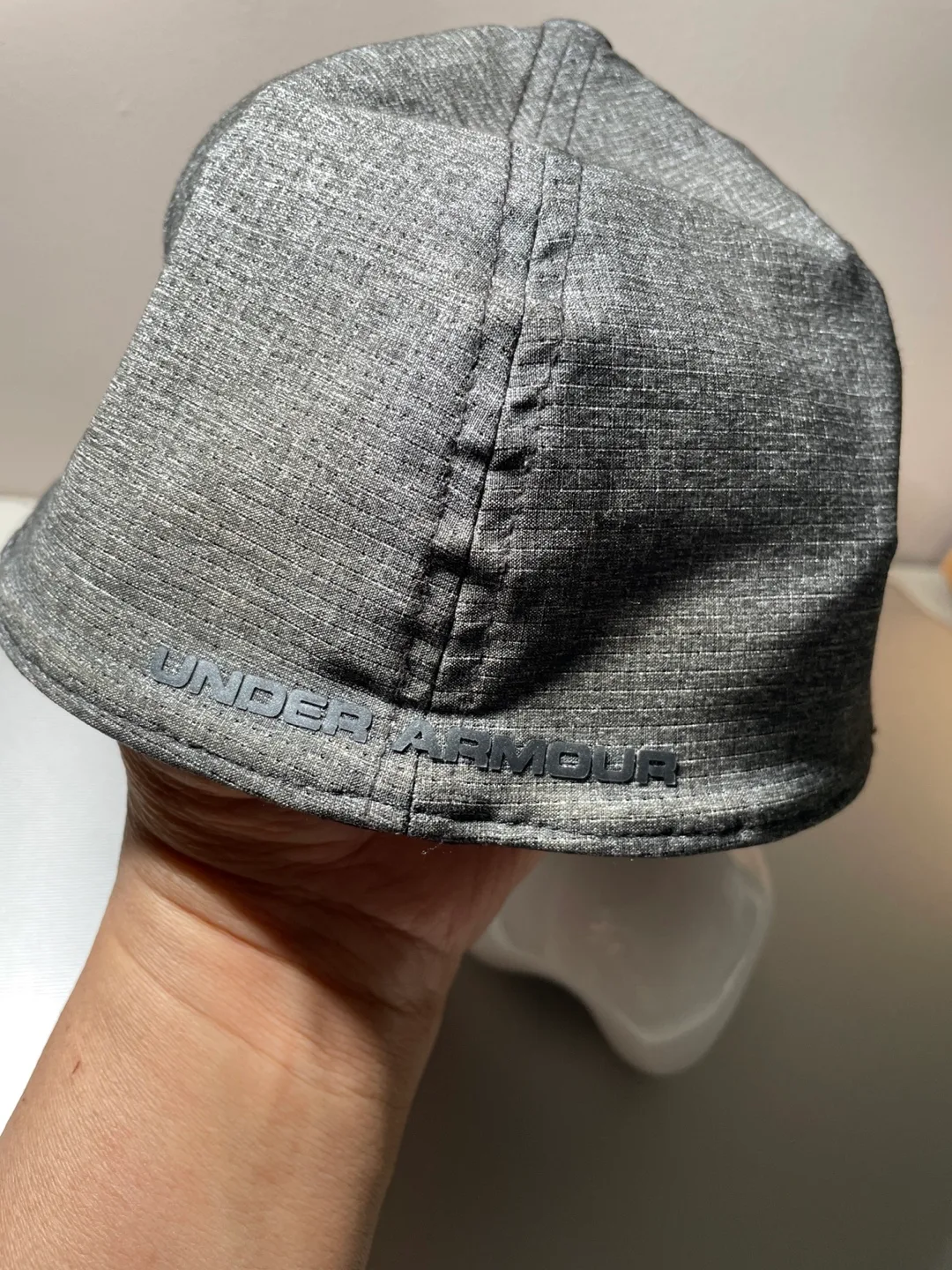 Under Armour Men's Gray CoolSwitch Classic Fit Hat 🏈 image indicator(3)