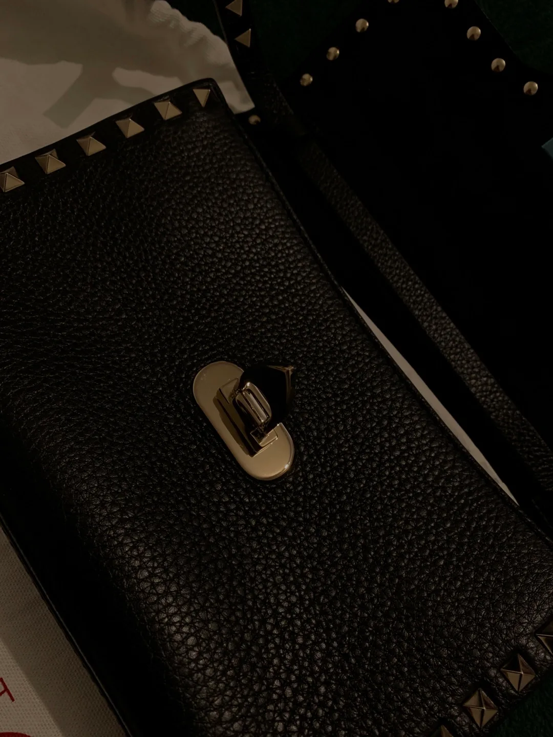 Valentino Garavani Rockstud Leather Wallet on Chain image indicator(5)