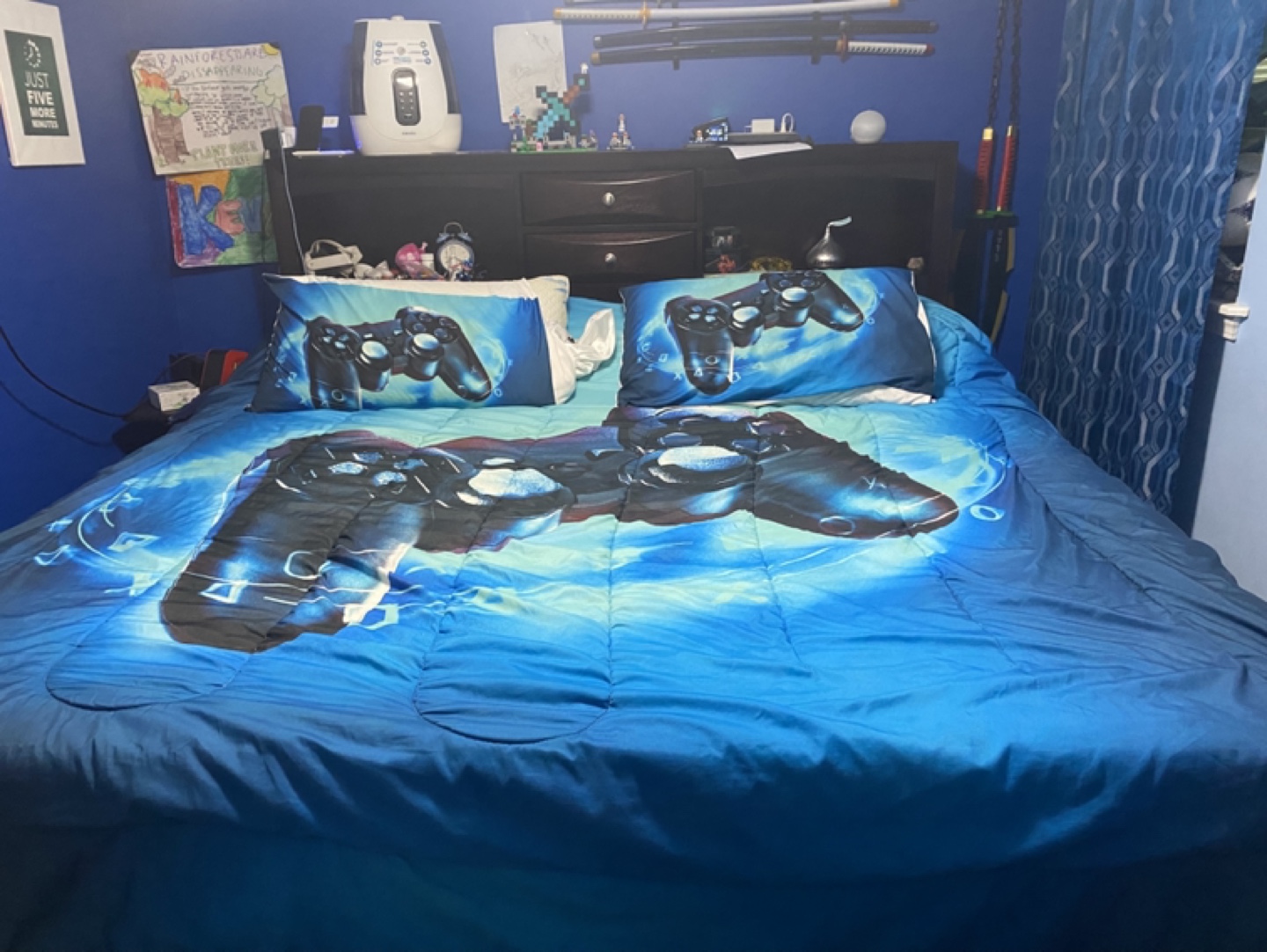 King Size Bed Frame with Drawers and Gamer Comforter Set