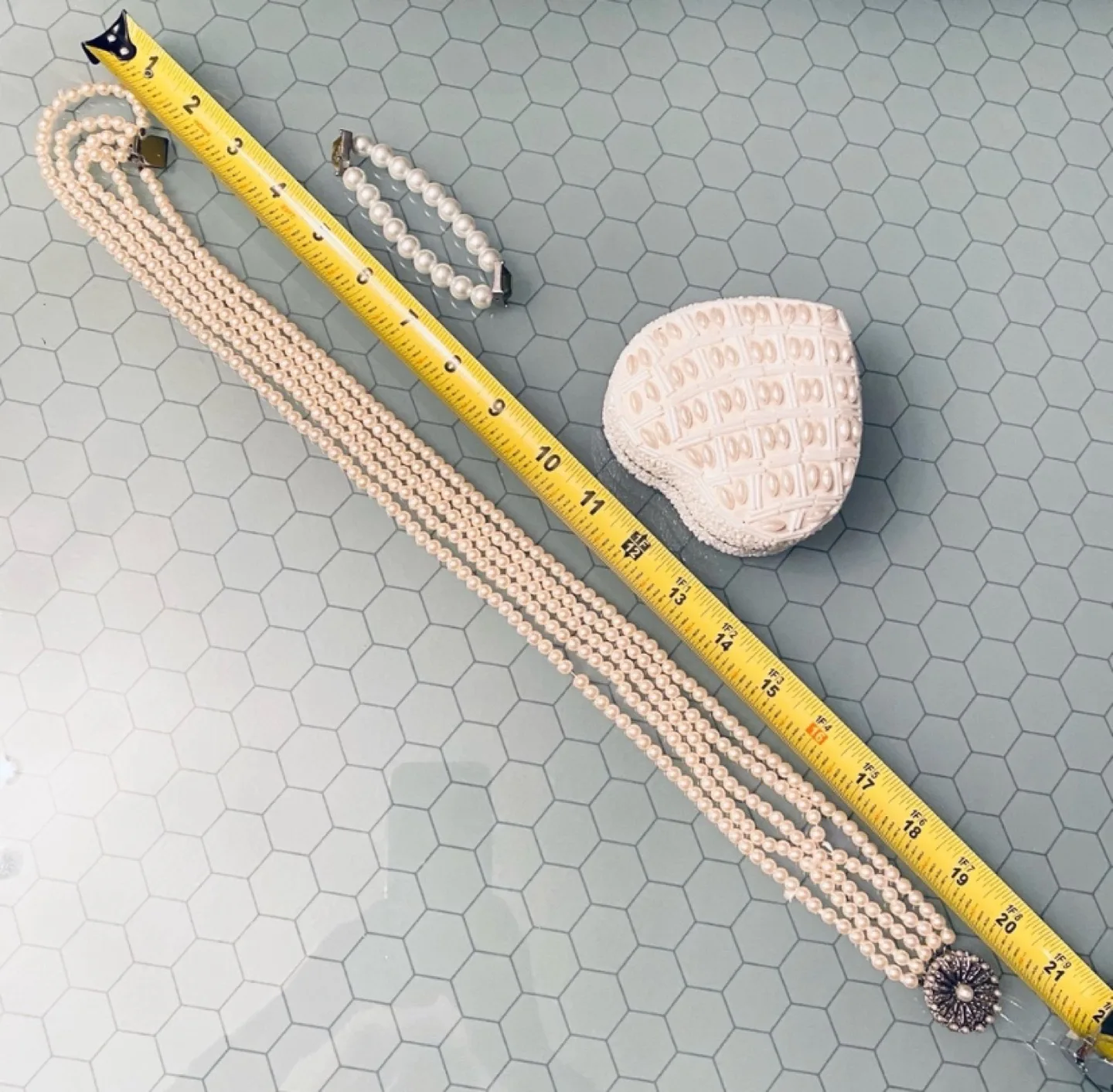 Vintage Faux Pearl Necklace 🏈 image indicator(3)