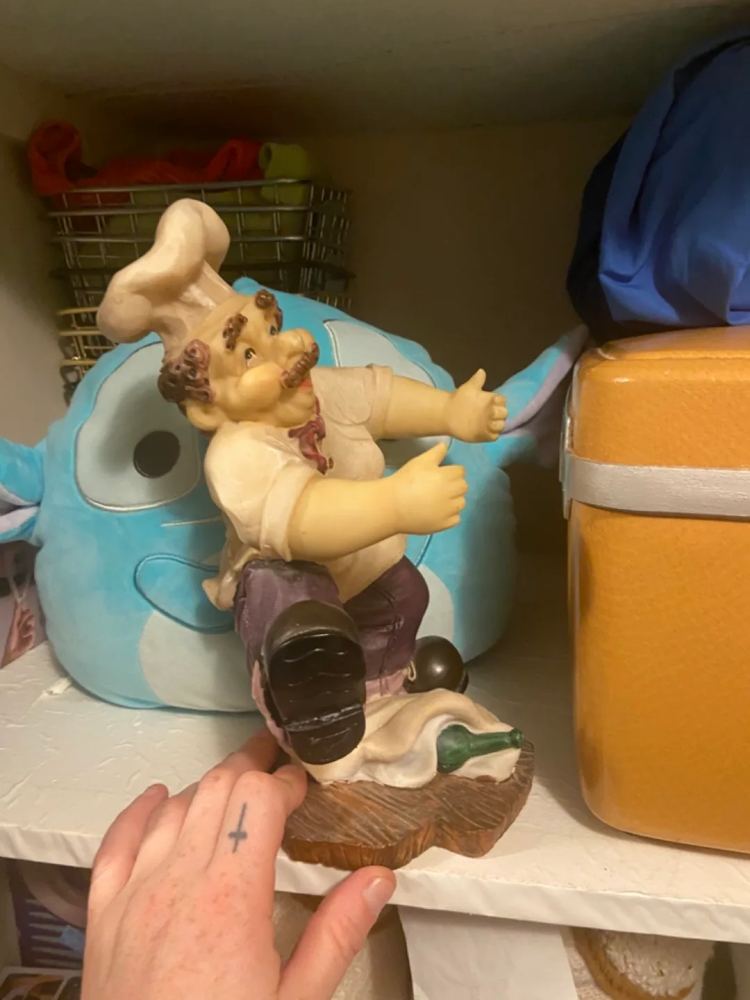 Chef Wine Bottle Holder Figurine image indicator(2)