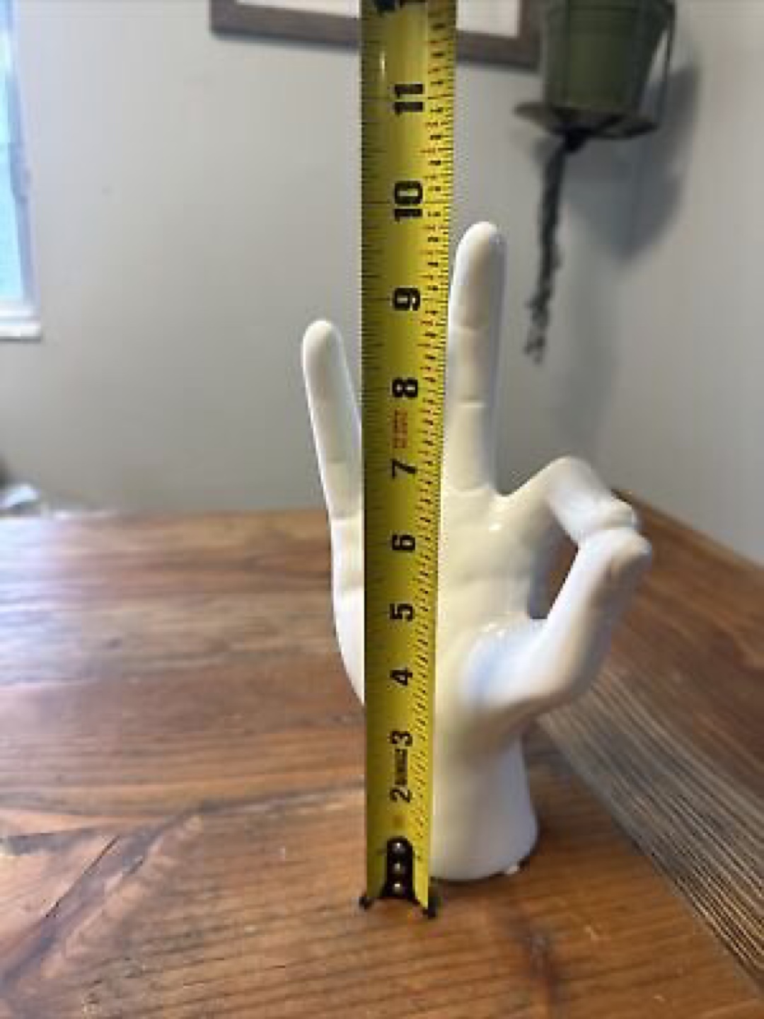 White Ceramic OK Hand Figurine - photo 3