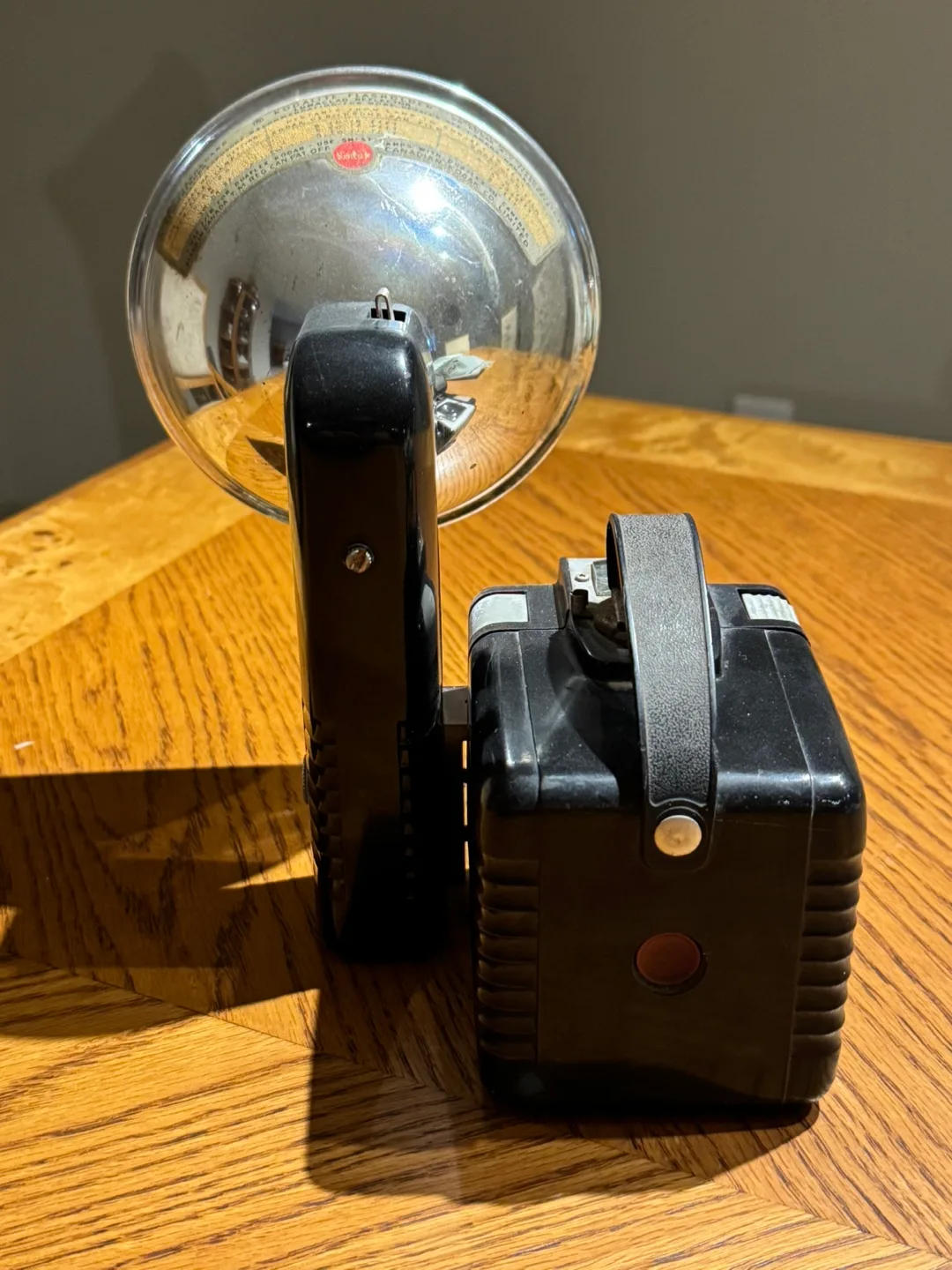 Vintage Brownie Hawkeye Flash Camera image indicator(4)
