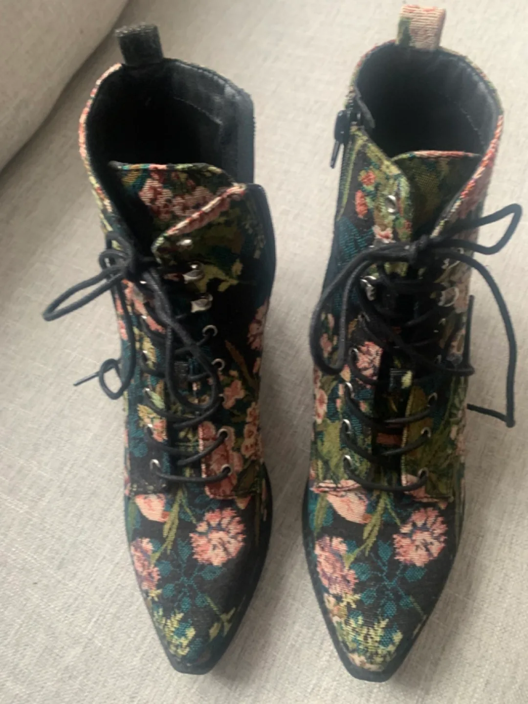 Indigo Rd. Floral Lace-Up Ankle Boots - Size 8M thumbnail