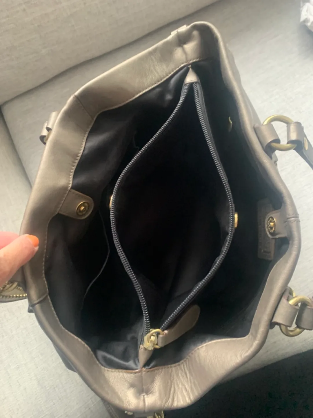 Coach Leather Handbag image indicator(3)