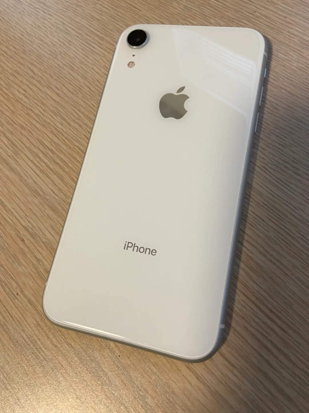 iPhone XR 64GB, Unlocked, 91% Battery Health 🏈 image indicator(4)