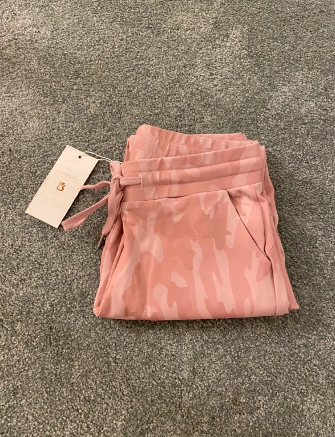 BNWT BuffBunny Jasmine Joggers in Mauve Camo 🏈 image indicator(3)