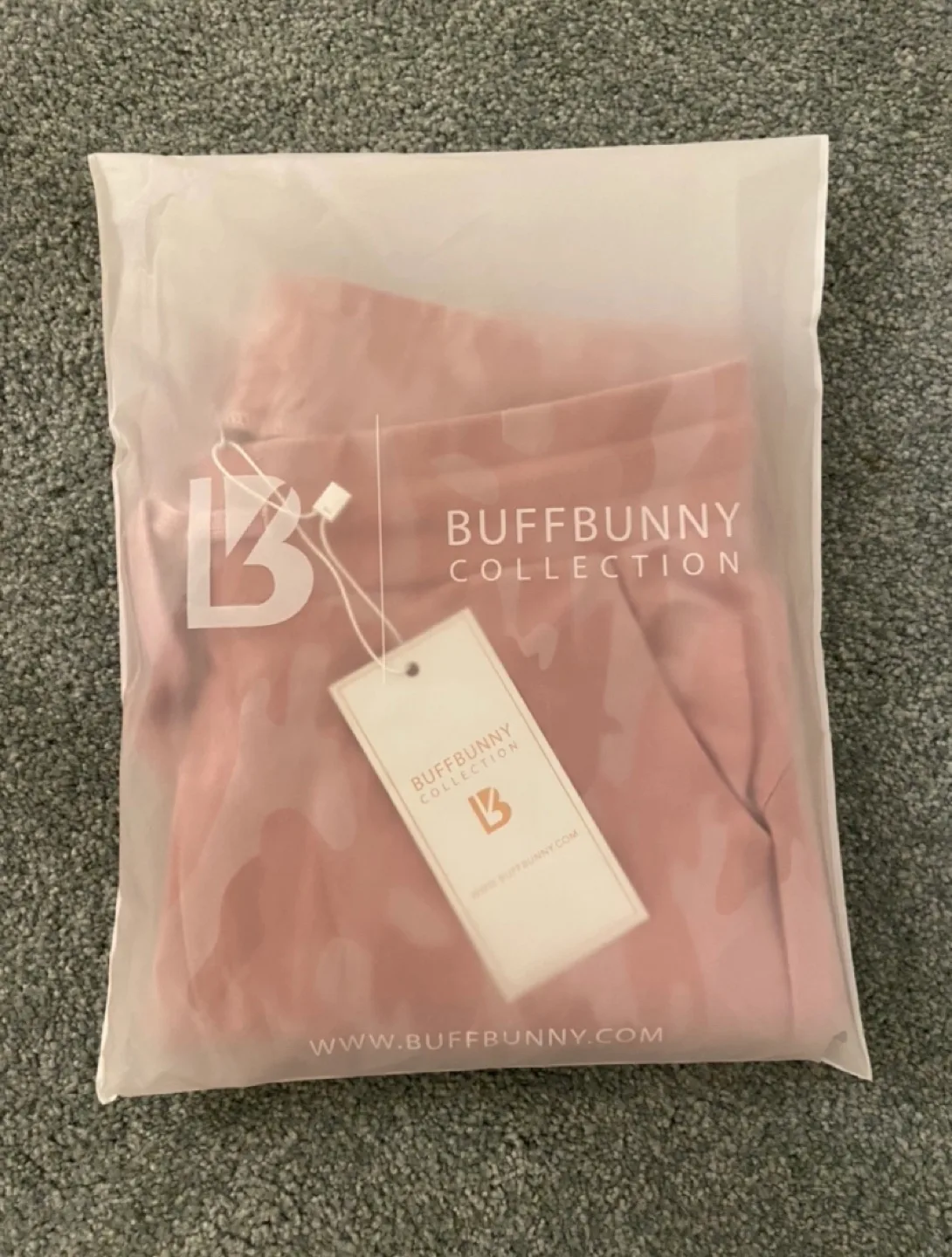 BNWT BuffBunny Jasmine Joggers in Mauve Camo 🏈 image indicator(5)