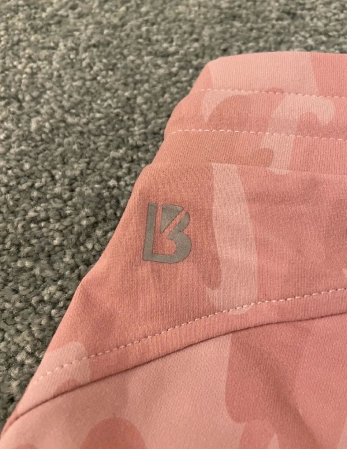 BNWT BuffBunny Jasmine Joggers in Mauve Camo 🏈 image indicator(4)