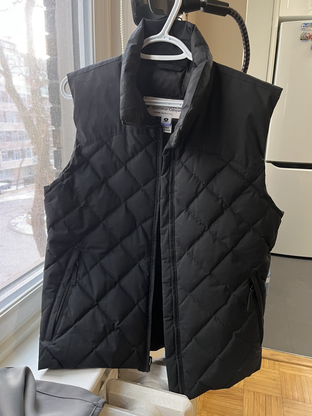 Columbia Women's Black Quilted Vest - Size Medium