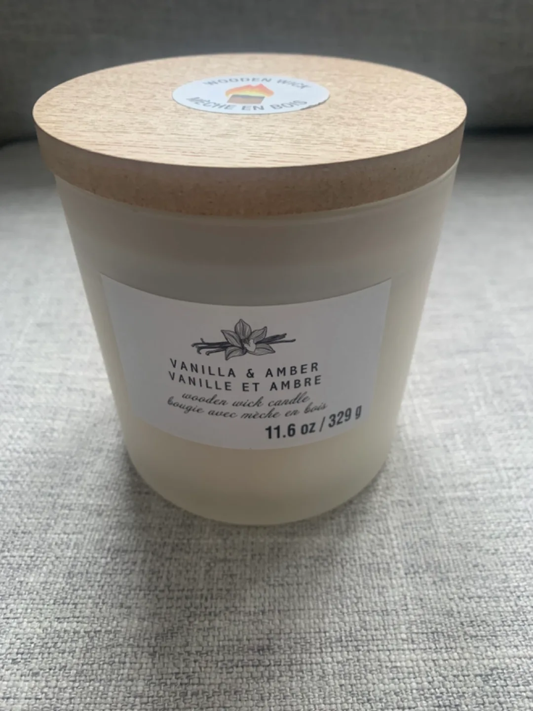 Vanilla & Amber Wooden Wick Candle - 329g thumbnail
