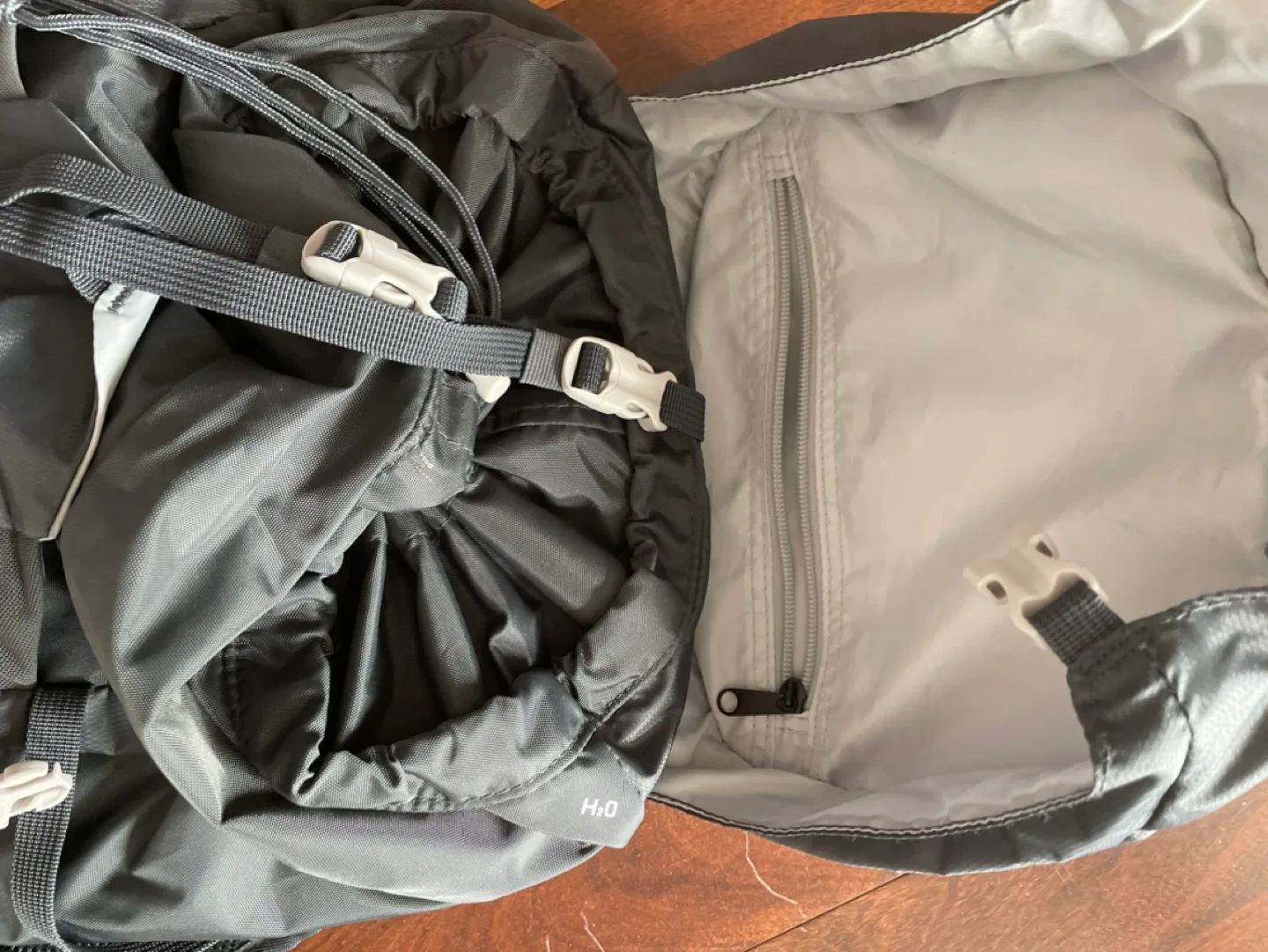 Mountain Warehouse Hiking Backpack image indicator(4)