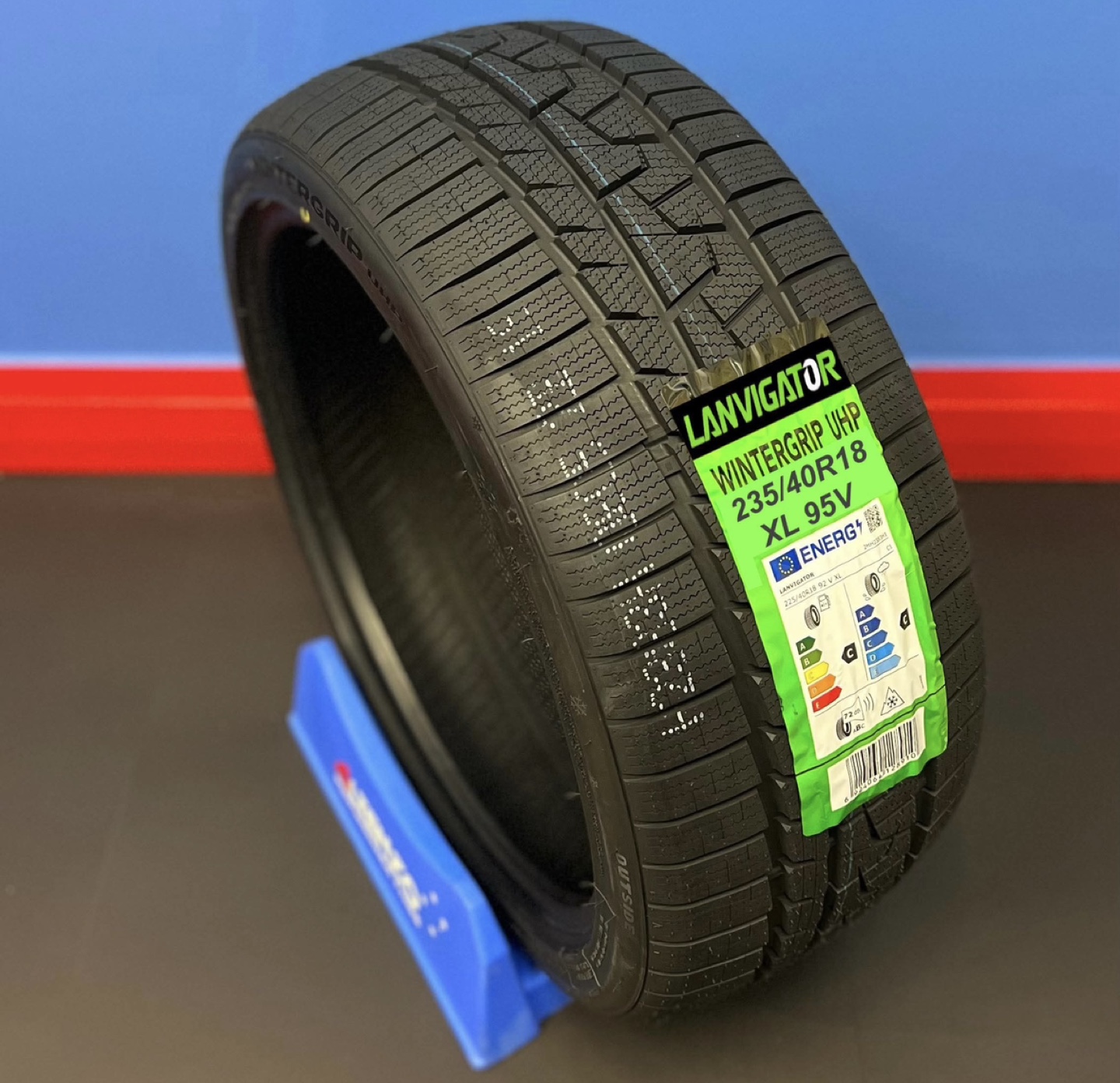 LANVIGATOR Wintergrip UHP 235/40R18 XL 95V Winter Tires