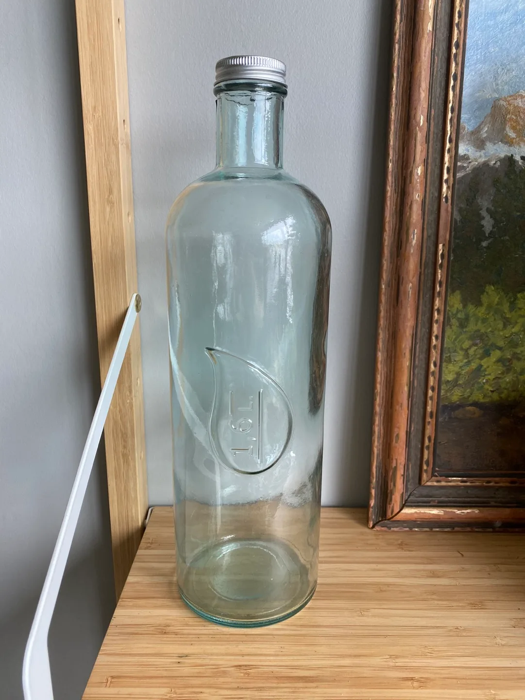 Vidrios San Miguel 100% Recycled Glass Bottle 1.6L🏈 image indicator(2)