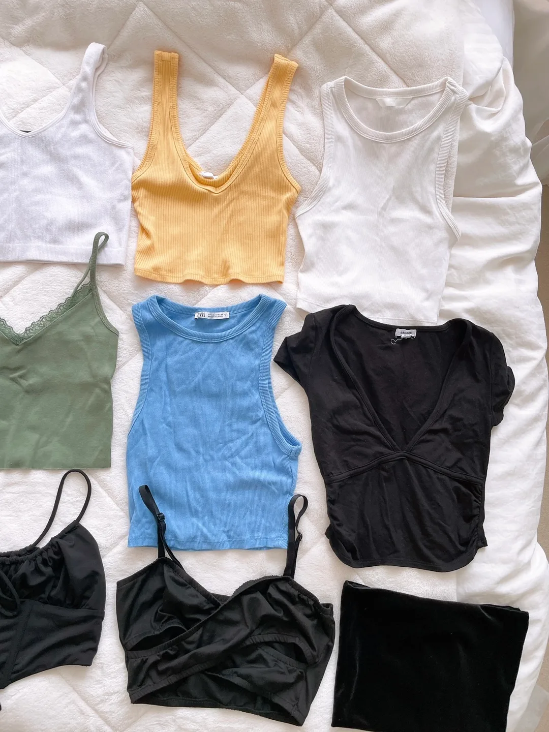 Women’s crop top image indicator(4)