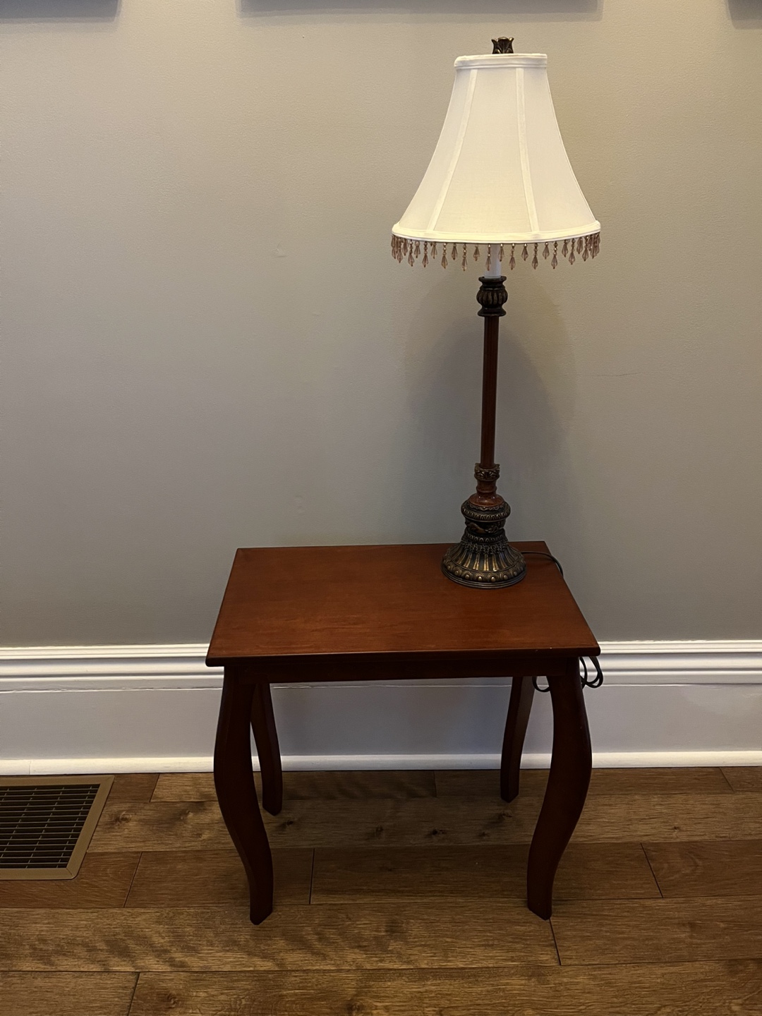 Table and lamp  ( end table )