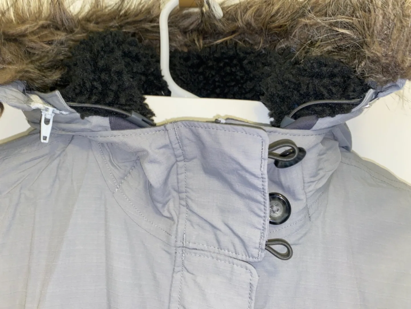 Women's Columbia Grey Winter Parka image indicator(8)