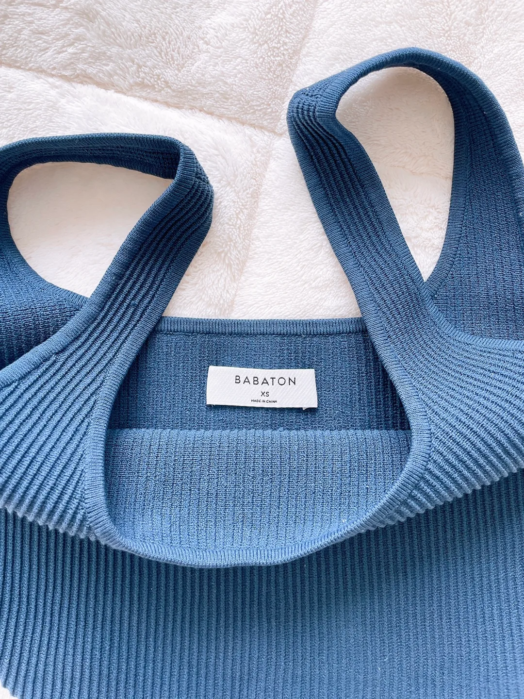 Aritzia BABATON Ribbed Knit Crop Tank image indicator(2)