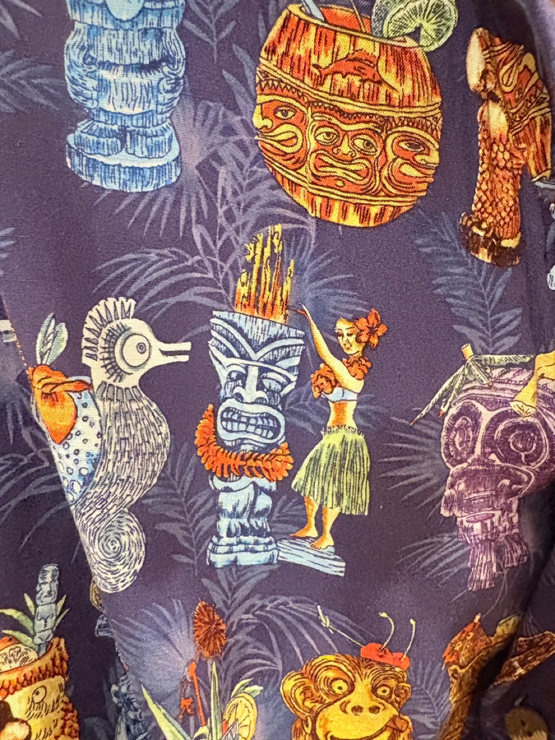 Tommy Bahama Men's 3XL Hawaiian Shirt image indicator(2)