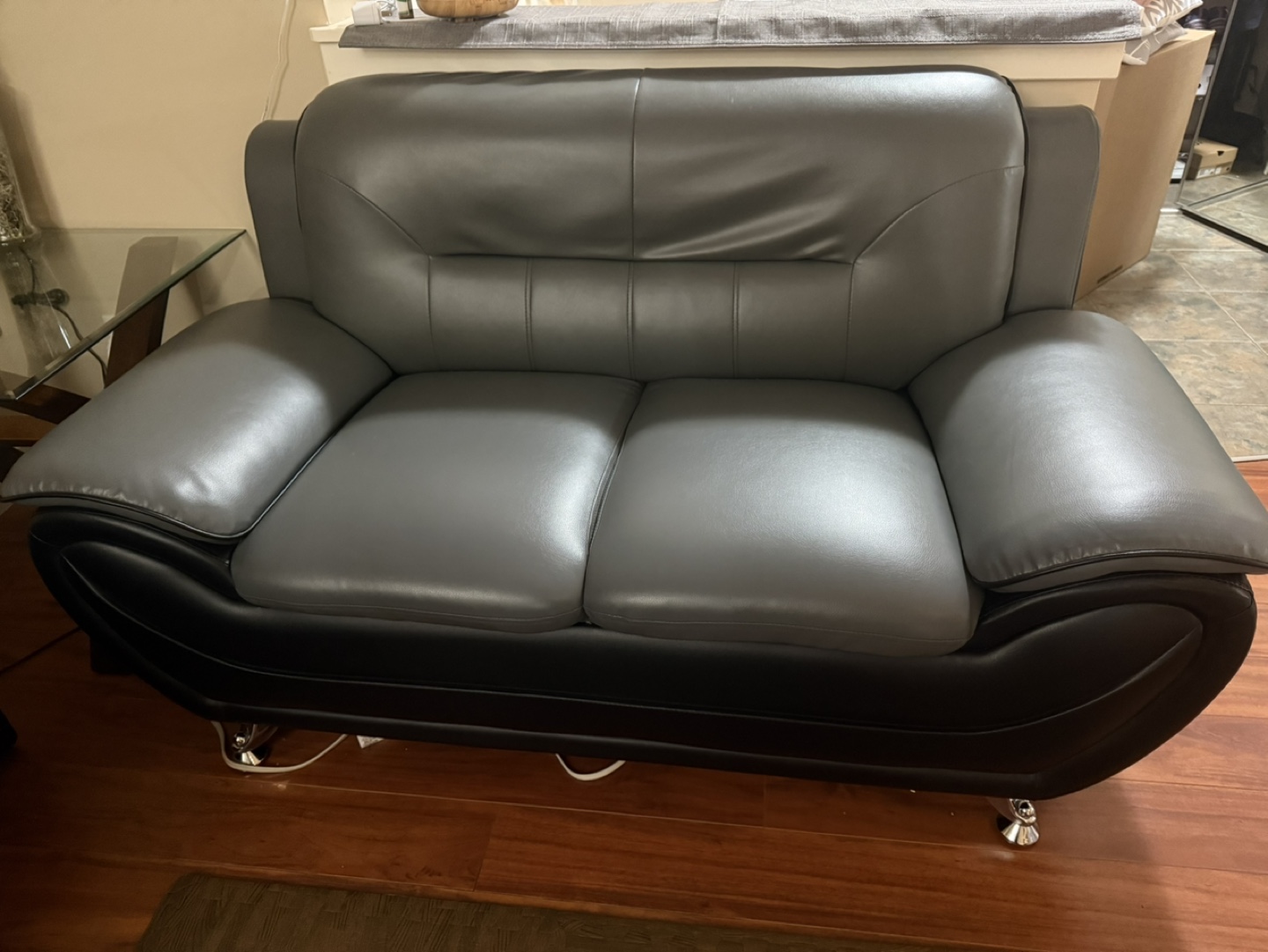 Modern Living Room Set: Sofa, Loveseat, and Coffee Table - photo 5