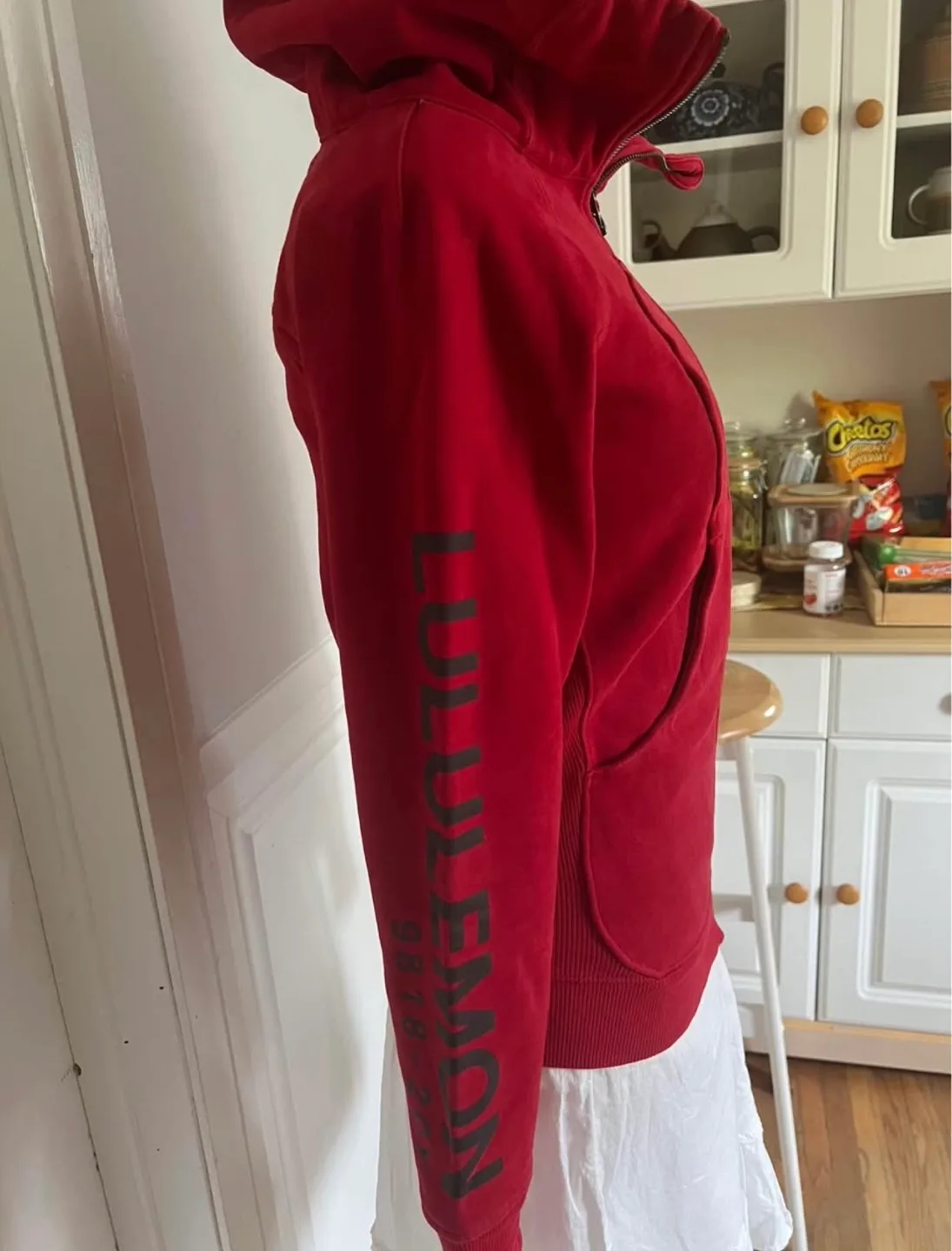 🏈 Lululemon Red Zip-Up Hoodie 🏈 image indicator(2)