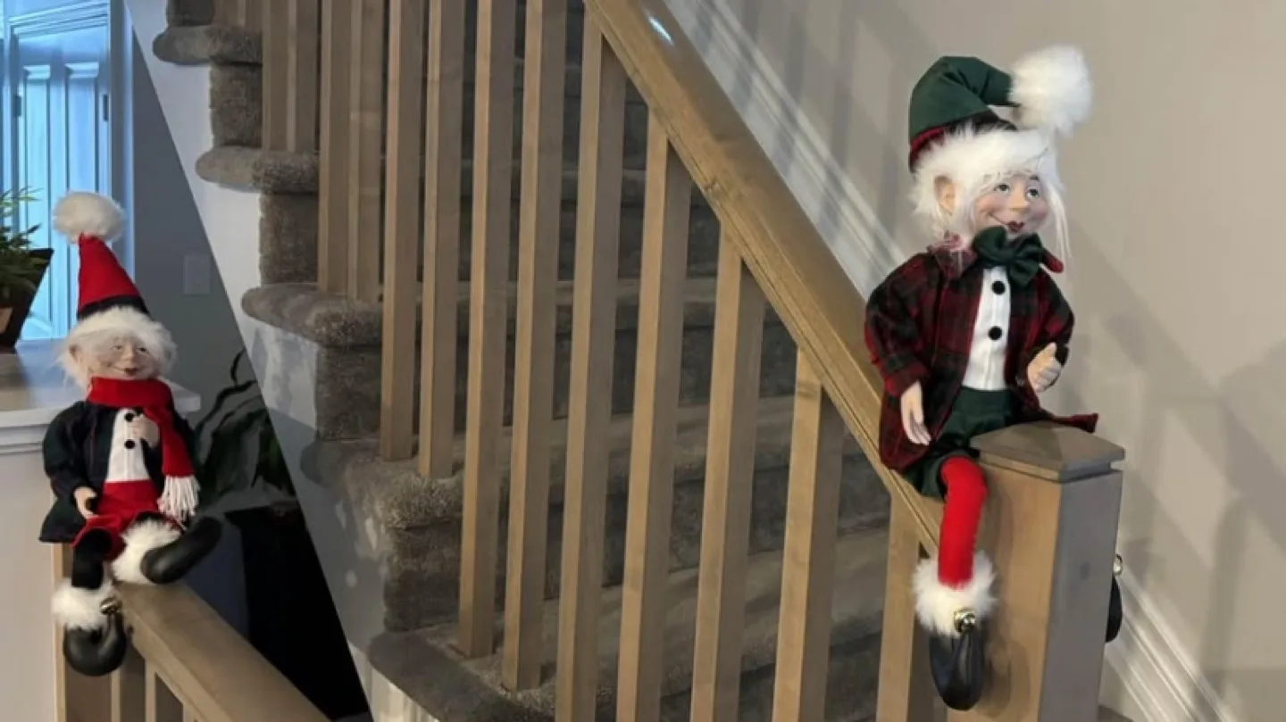 Best valentines Gift, Set of 2 elf’s! 🏈 image indicator(6)