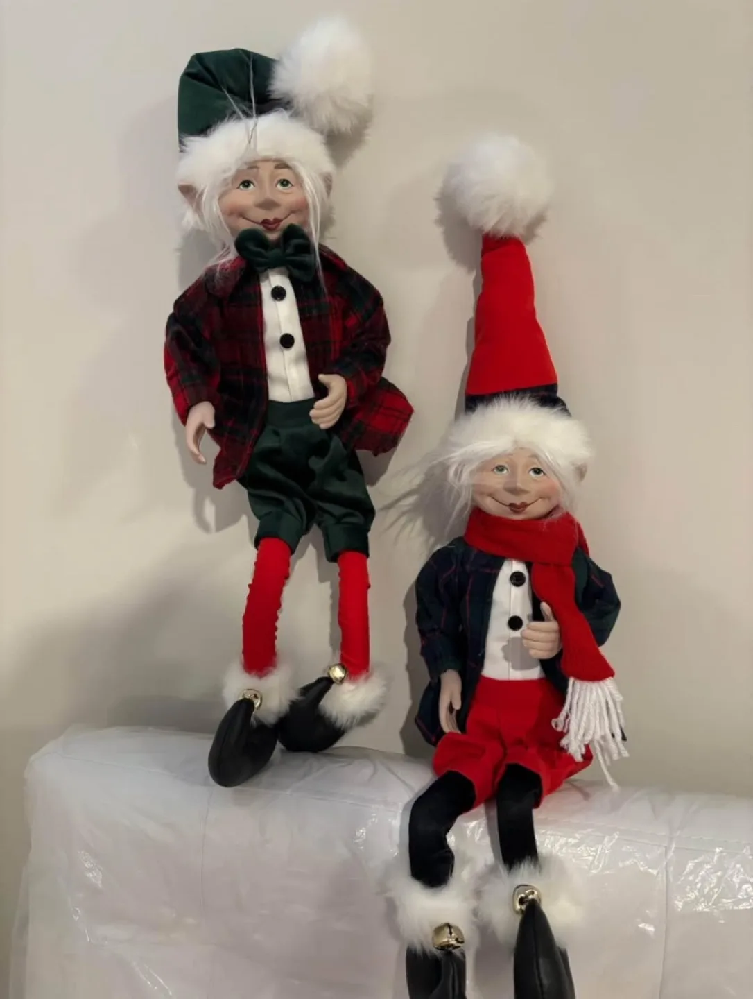 Best valentines Gift, Set of 2 elf’s! 🏈 image indicator(4)