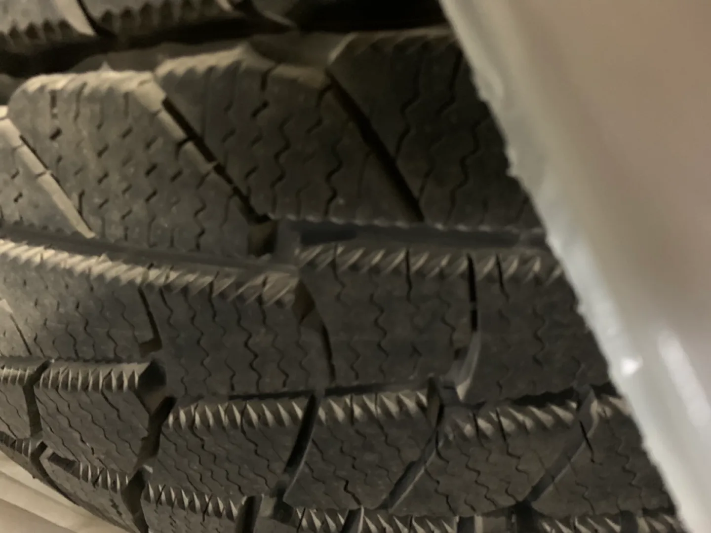 Used 235/60R17 Winter Tires - Excellent Condition image indicator(5)