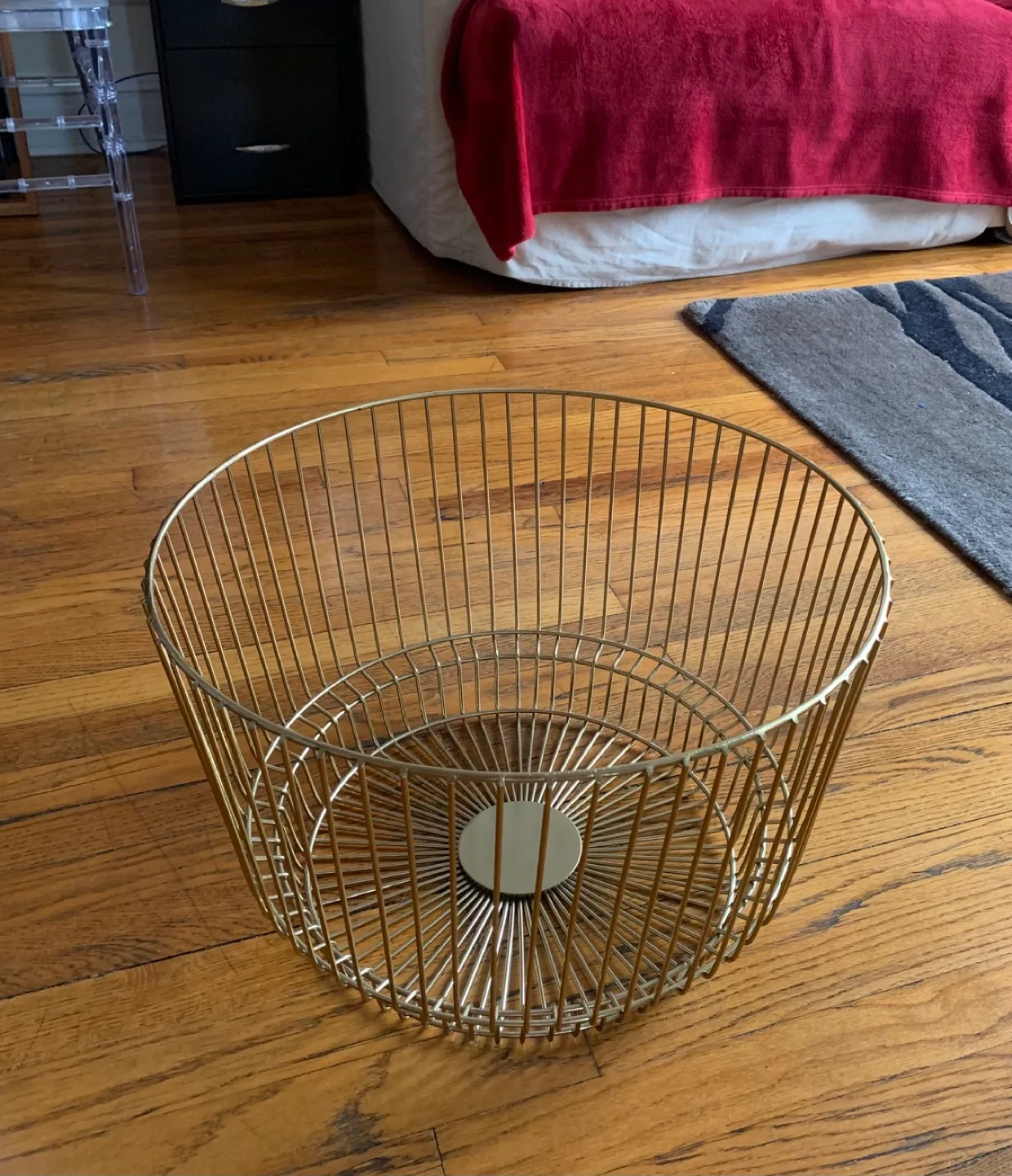 Gold Metal Wire Basket image indicator(4)