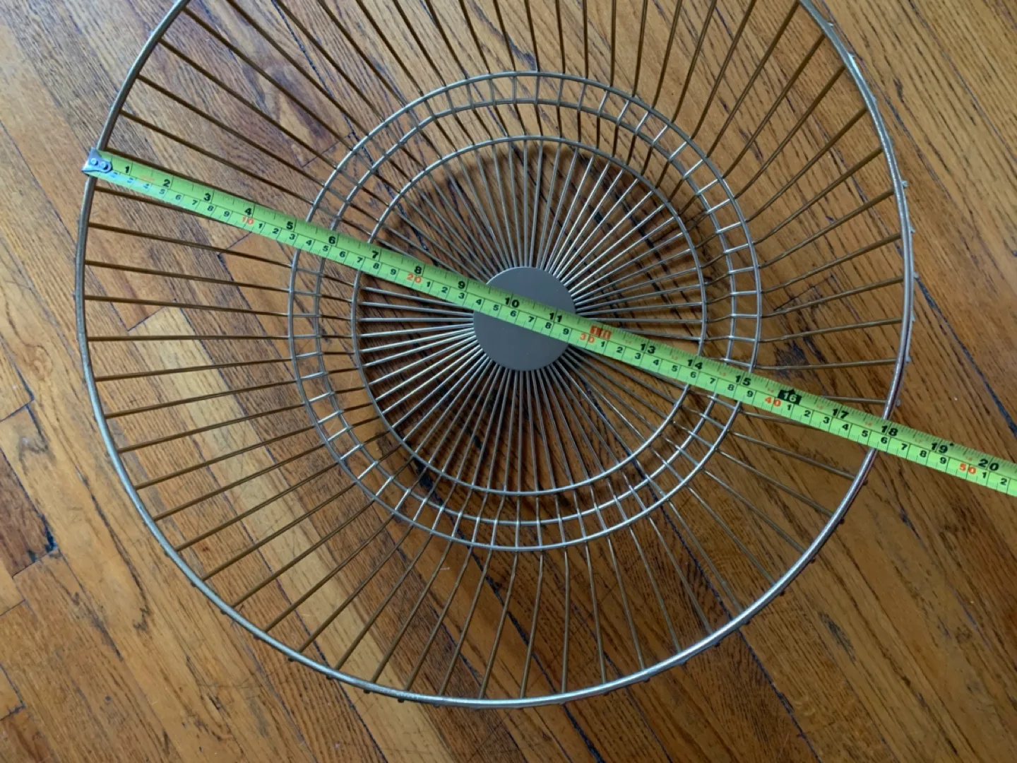 Gold Metal Wire Basket image indicator(2)