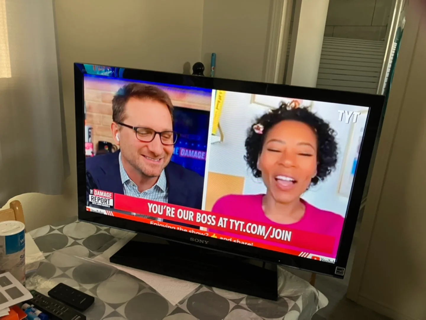 Sony Bravia KDL-32EX340 32-inch LCD TV image indicator(2)