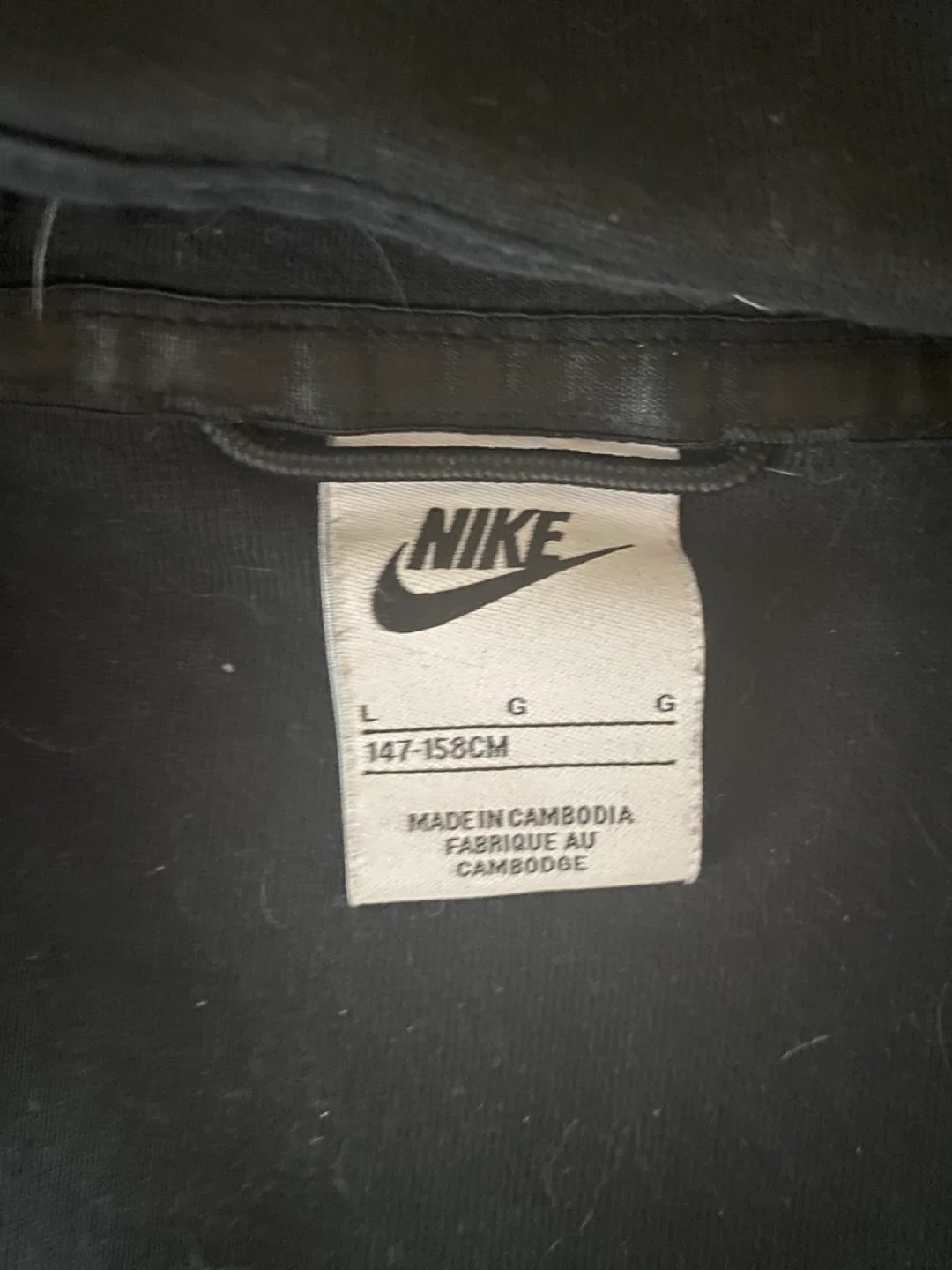 Nike Tech Fleece Zip-Up Hoodie - Size Large image indicator(3)