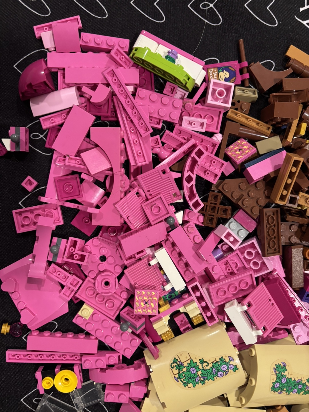 Lego friends assorted 2400 + pieces - photo 2