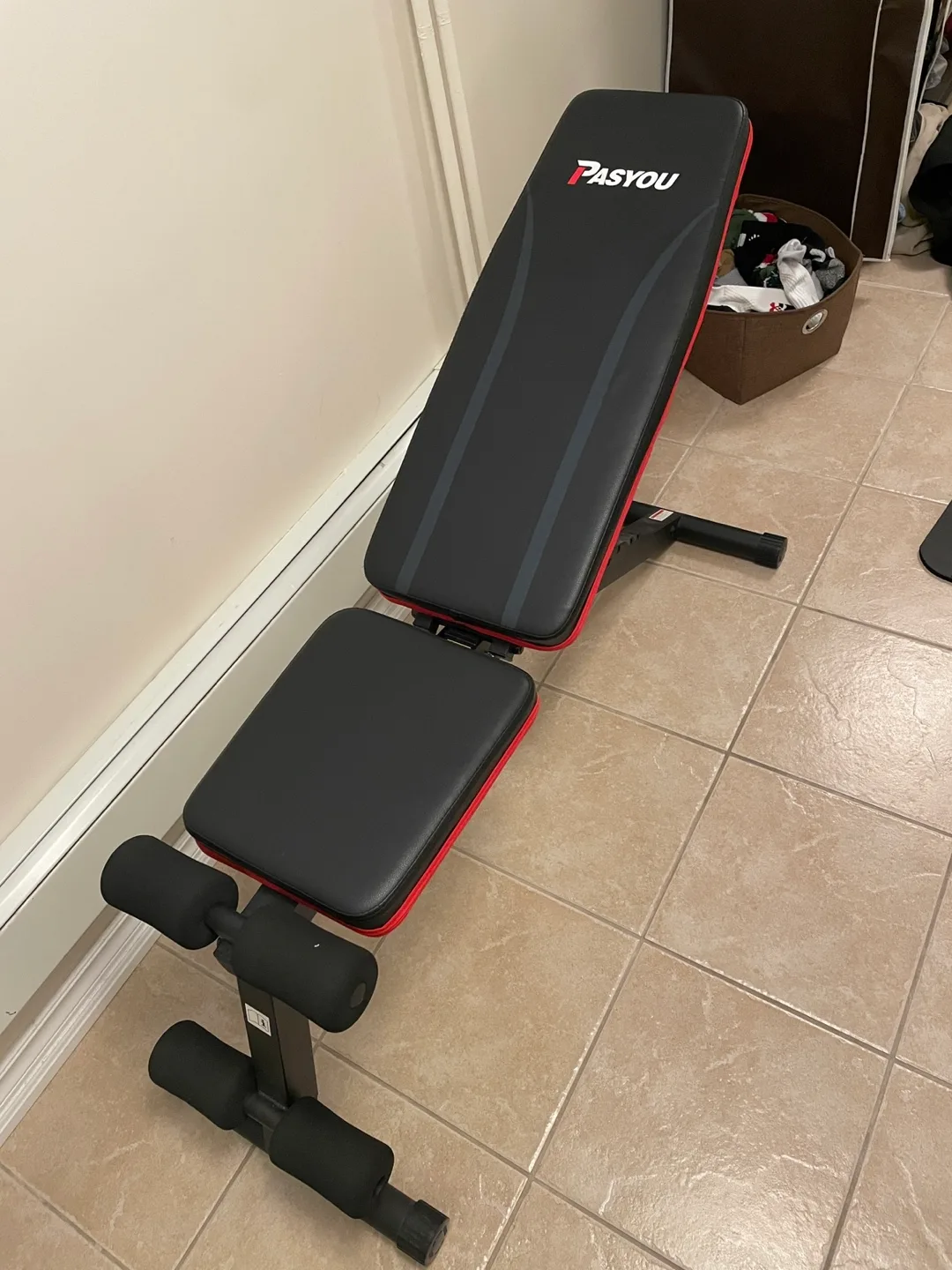 Pasyou Adjustable Weight Bench with Dumbbells image indicator(2)