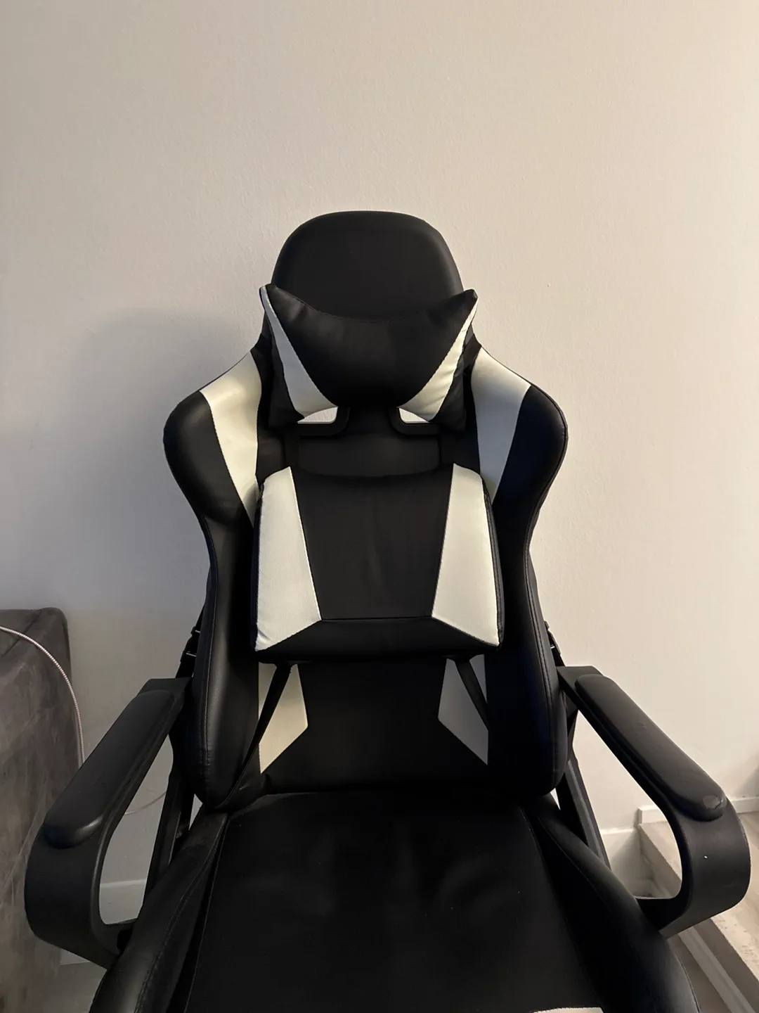 Gaming Chair - Black and White thumbnail