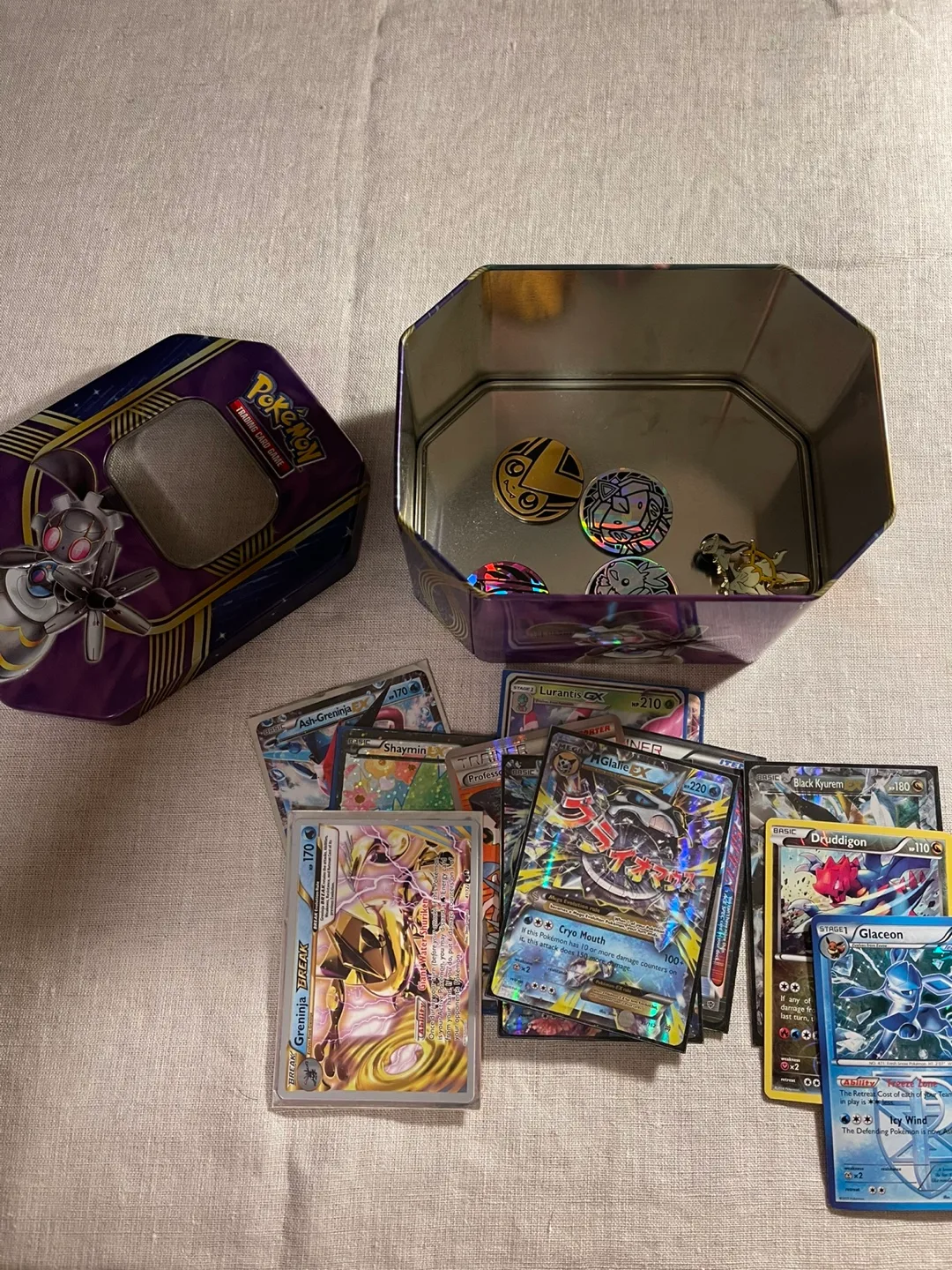 Pokemon Trading Card Game Tin with Cards image indicator(2)