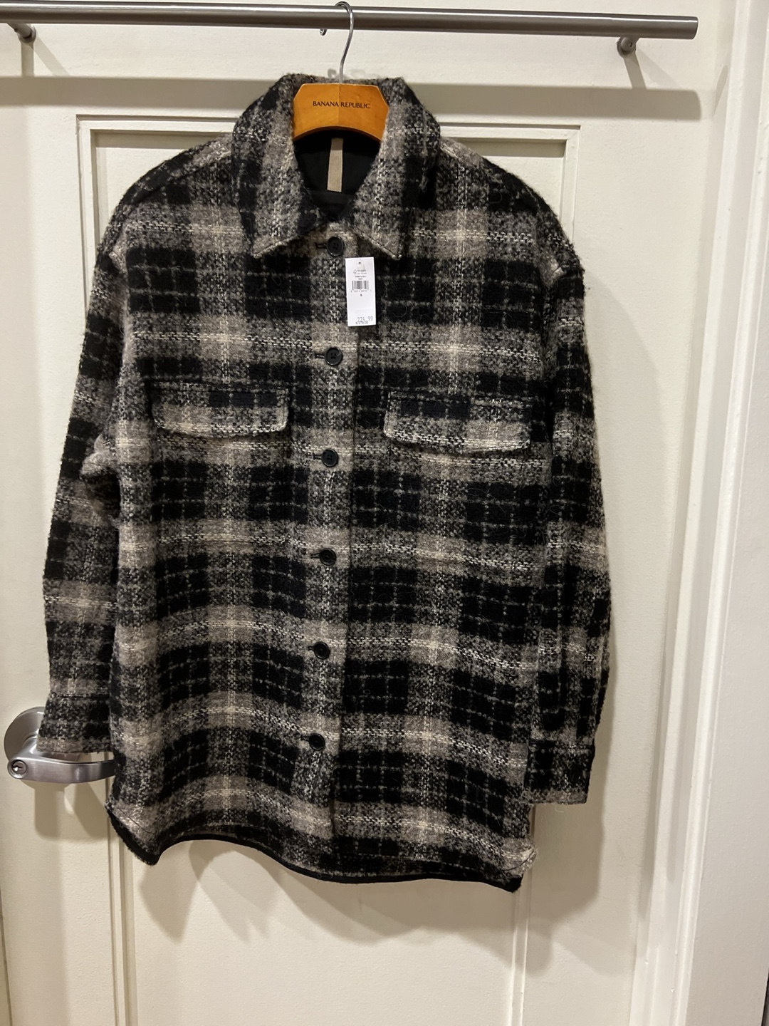 Banana Republic Black and Cream Plaid Boyfriend Shirt Jacket - photo 2