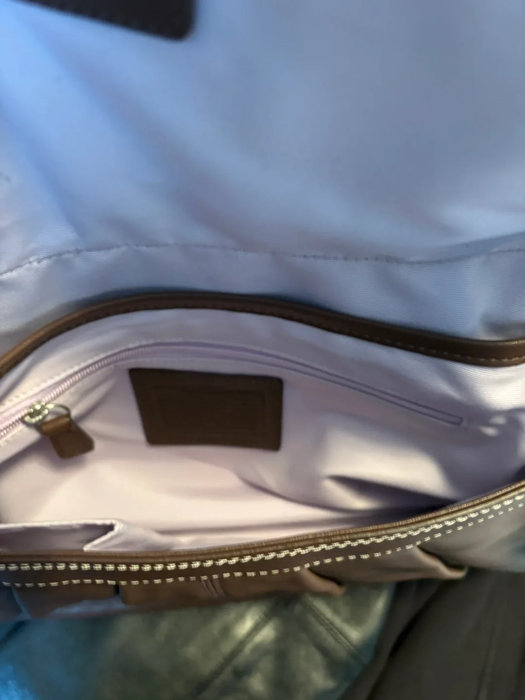 Vintage  Coach Brown Leather Shoulder Bag image indicator(2)